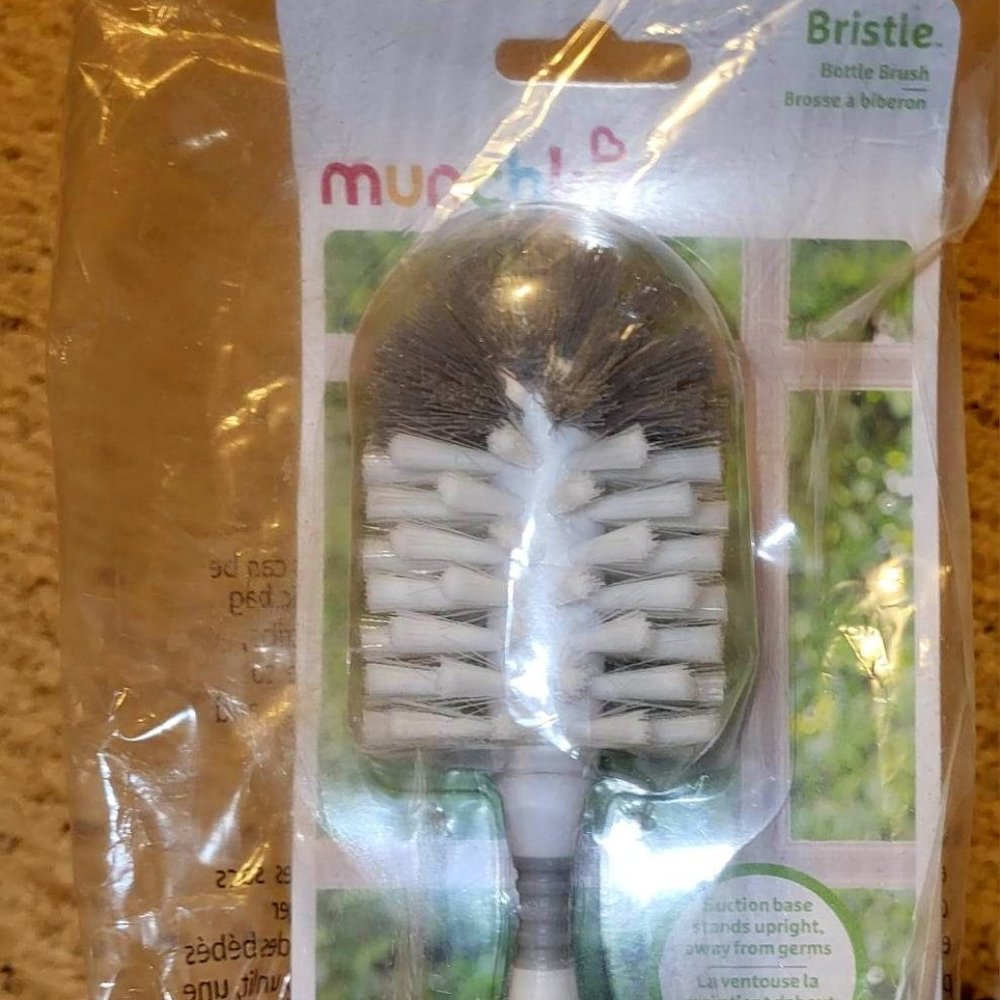 "Munchkin Bristle Bottle Brush Set" - Grey (BONUS: "Soft Rubber Nipple Brush")!